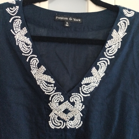 Preston & York Tops - Preston & York Dark Navy V Neck w Beads & Sequins Tunic Top XL